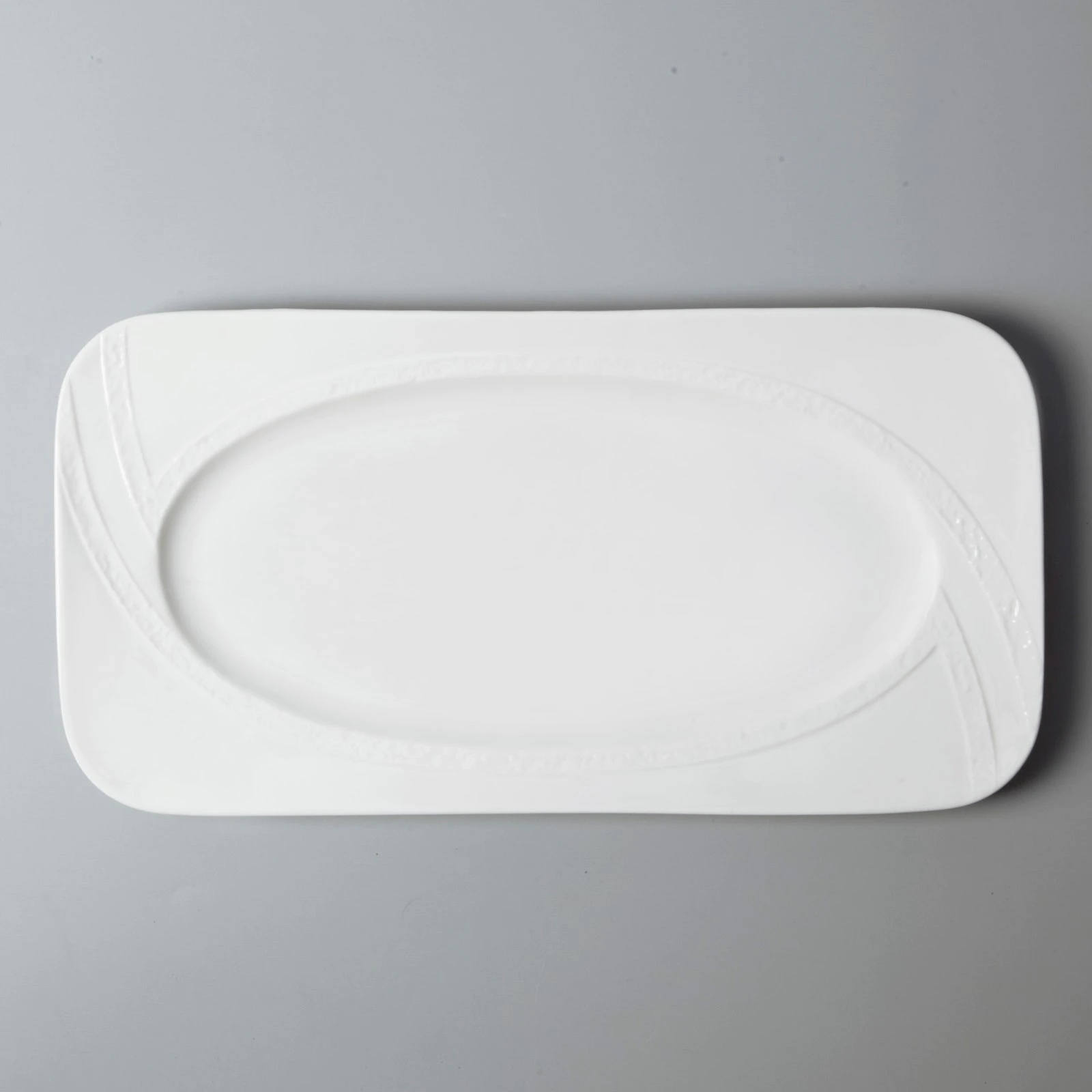 Italian style white restaurant dinner plates customized for bistro