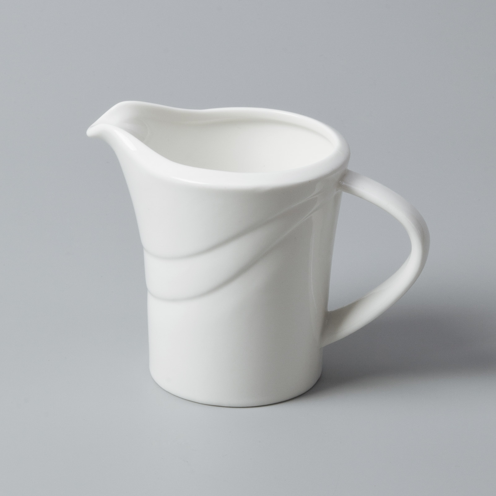 Hot white porcelain tableware embossed Two Eight Brand