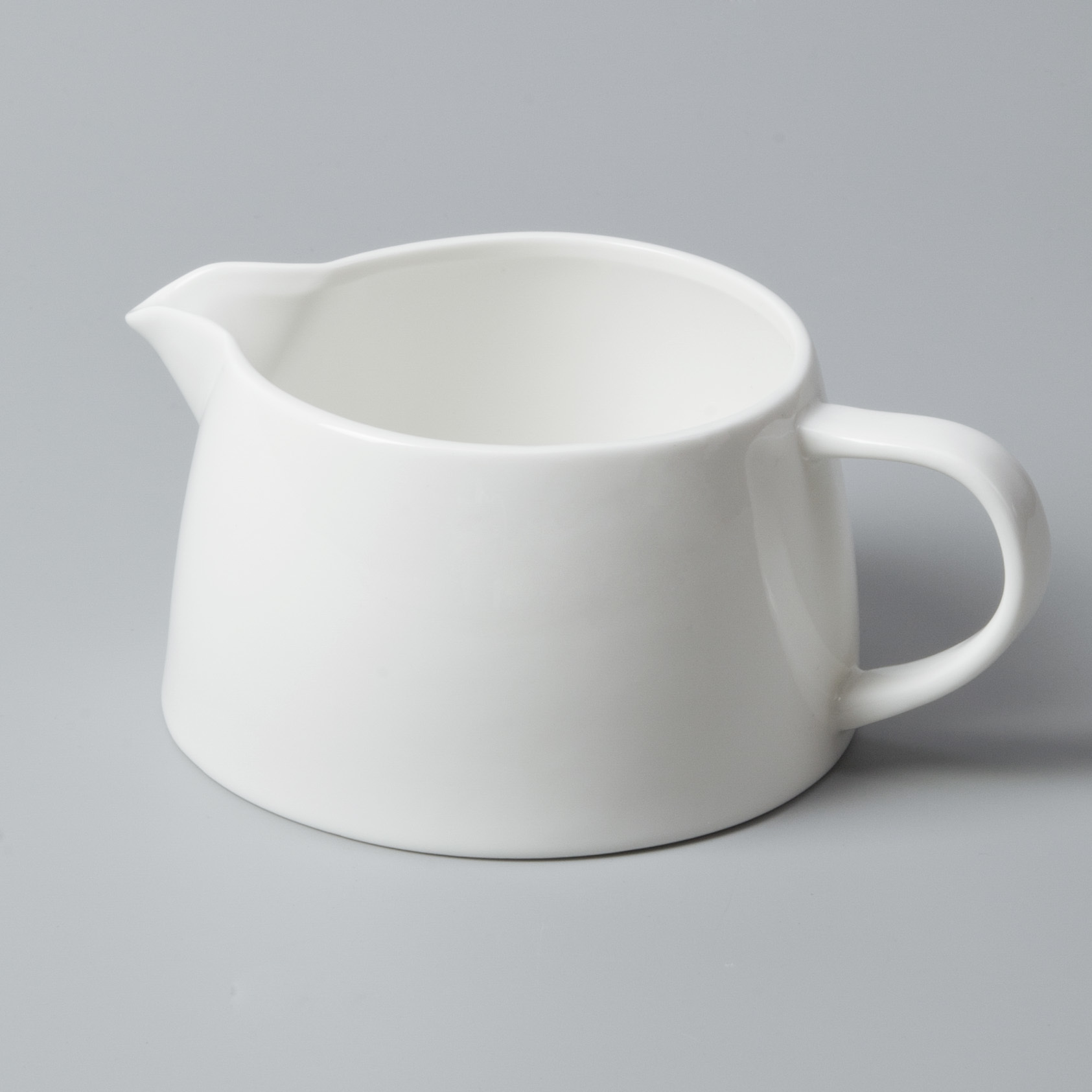 Two Eight Brand bing dish custom white porcelain tableware