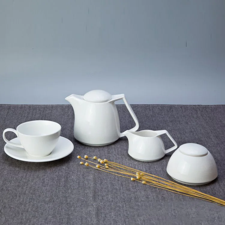 German Style Smoothly Glaze White Round Ceramic Dinnerware Sets - TW04