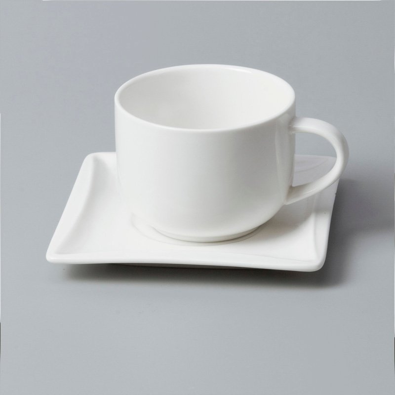smoothly top porcelain dinnerware brand directly sale for bistro