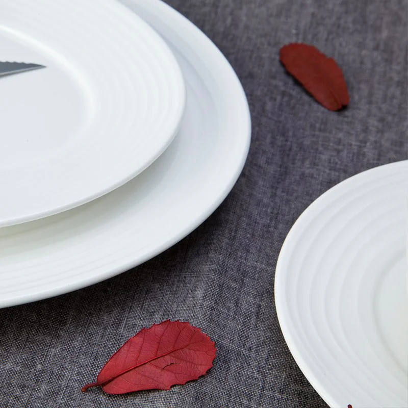 Elegant Style Round White Hotel Embossed Porcelain Dinner Set - TW11