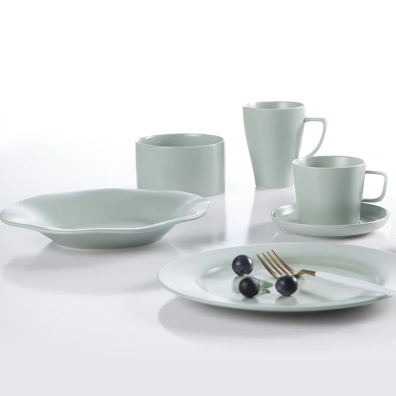 Country Style Round Plate Smooth Surface Color Porcelain Dinner Set - TC06