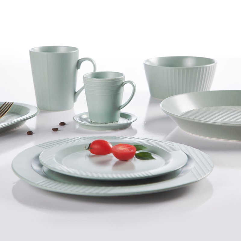Modern Style Jade Green Color Porcelain Dinner Set With Embossed Lines  - TC15