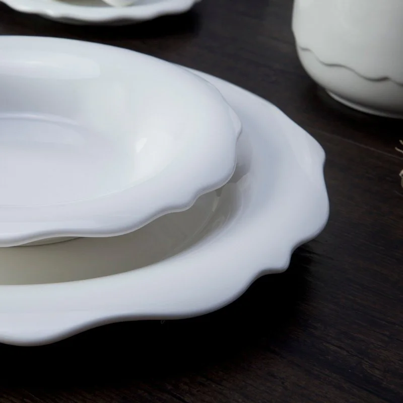 Contemporary White Dinnerware Set With Irregular Plate - TW14