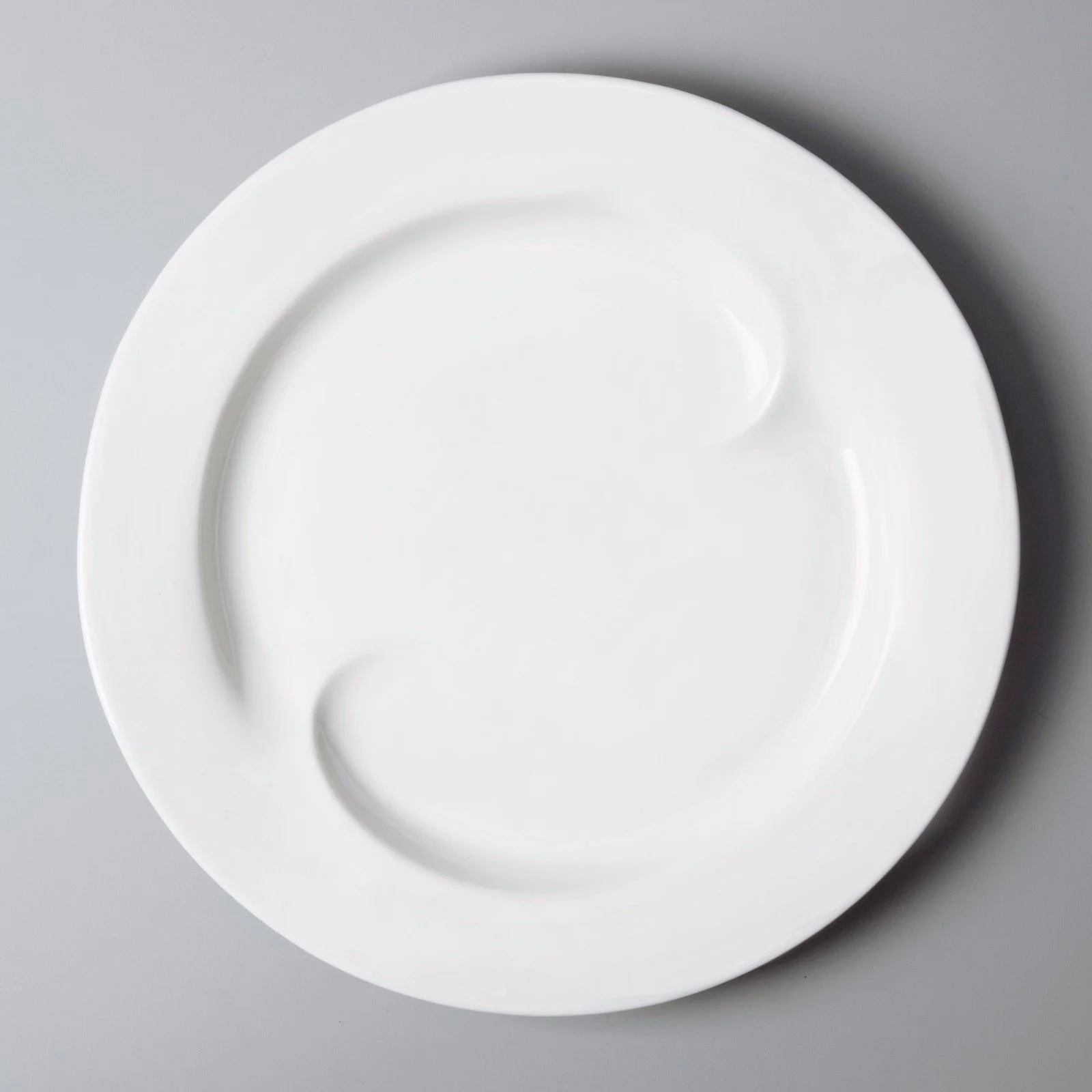 Two Eight simply white porcelain plates directly sale for restaurant