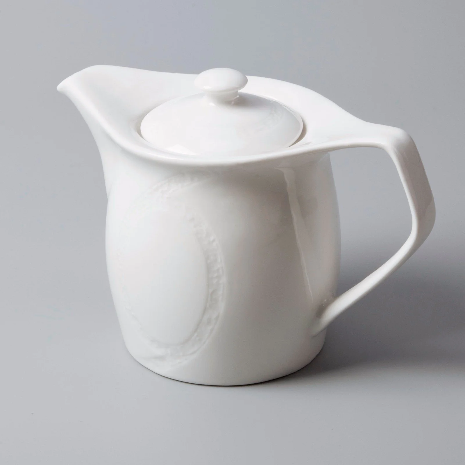 Latest best porcelain dinnerware in the world manufacturers for restaurant