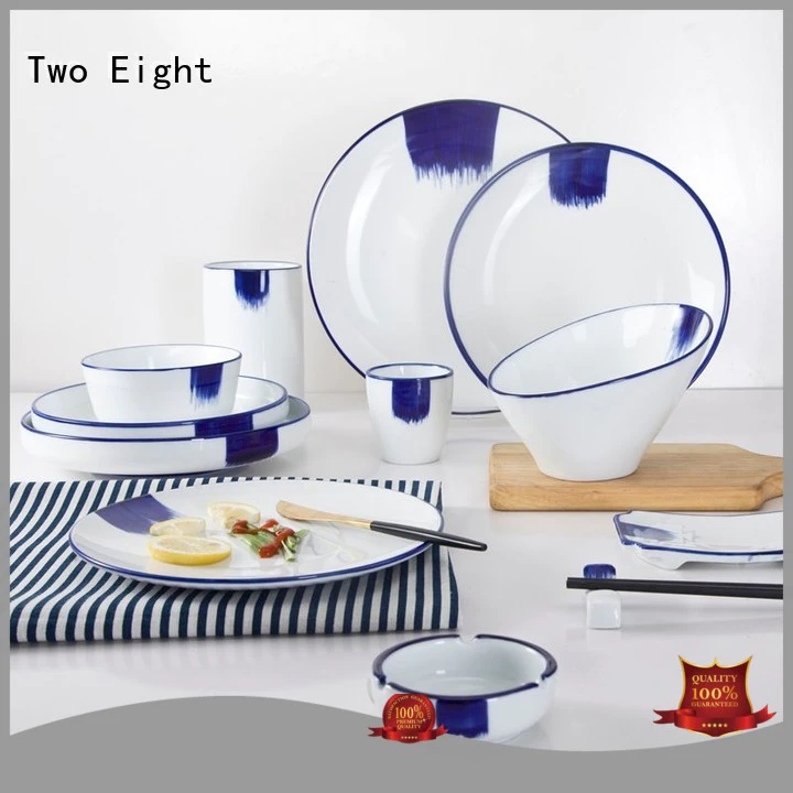Two Eight Brand lines mixed 16 piece porcelain dinner set cream