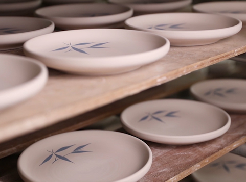 Ceramic Production Process: Hand Painted Ceramics, Manufacturers and Exporters: China