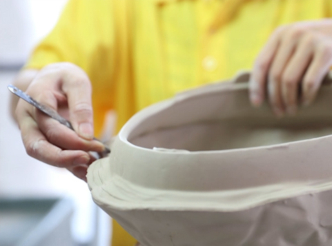 Grinding and Washing, the key process to produce chinese porcelain tableware
