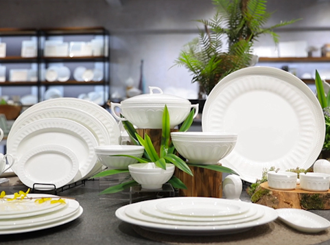 White Ceramic Dinnerware Set Show From Hosen Two Eight Ceramics