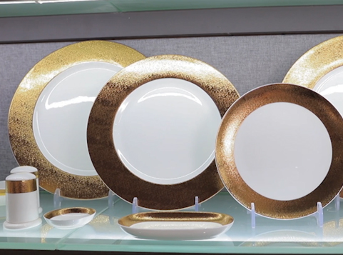 White Plates With Gold Trim Show - From Hosen Two Eight Ceramics