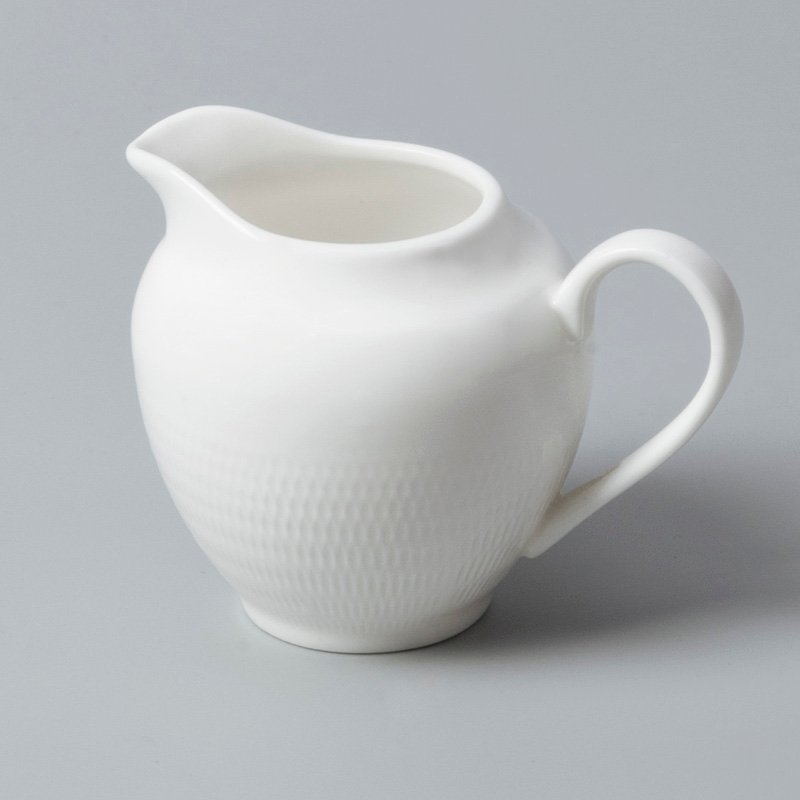Italian style modern white porcelain dinnerware bulk for dinning room Two Eight-11