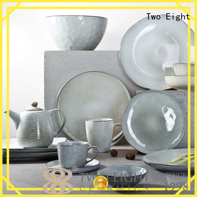 Two Eight porcelain dinner plates factory for bistro